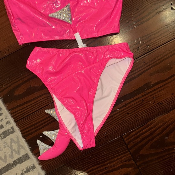IHEARTRAVES Pink Dinosaur Costume Set iheart - Picture 5 of 7